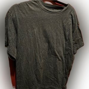 5/48 Gray short sleeve tshirt SIZE LARGE